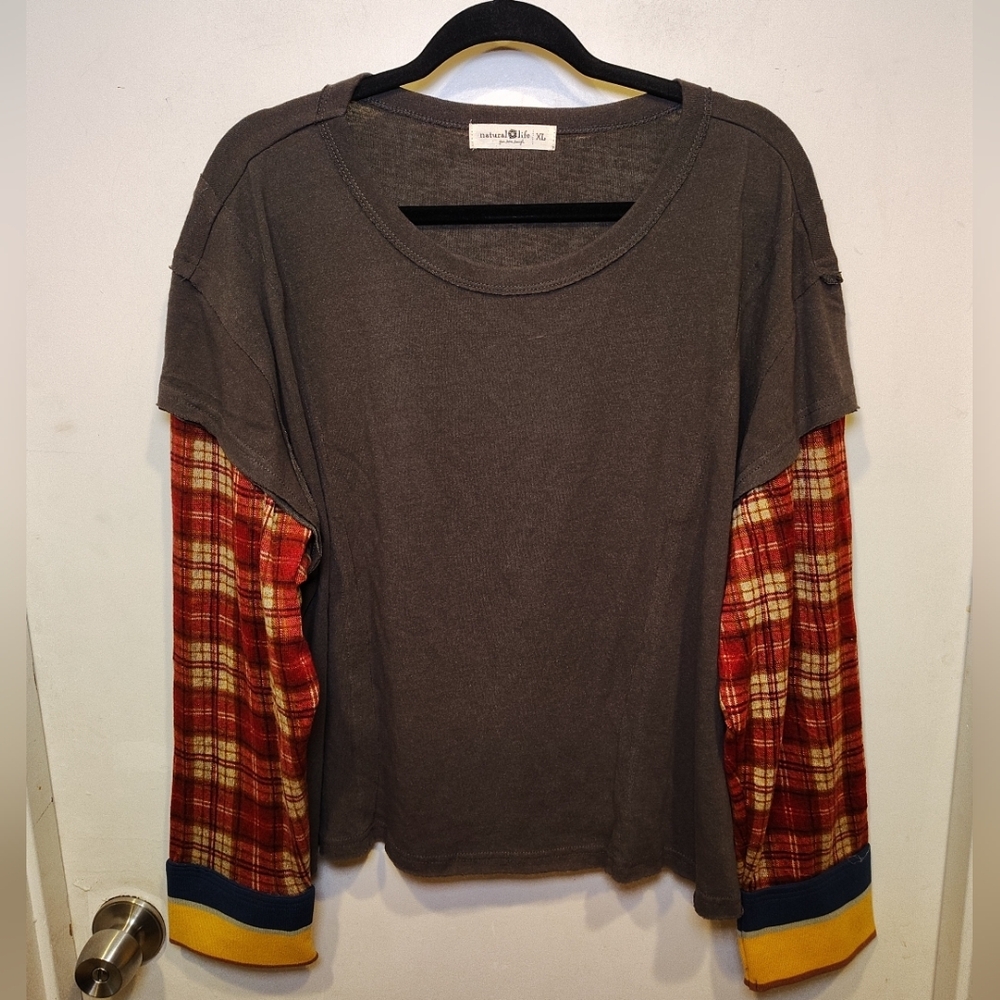 NATURAL LIFE Brown Top with Red Plaid Sleeves